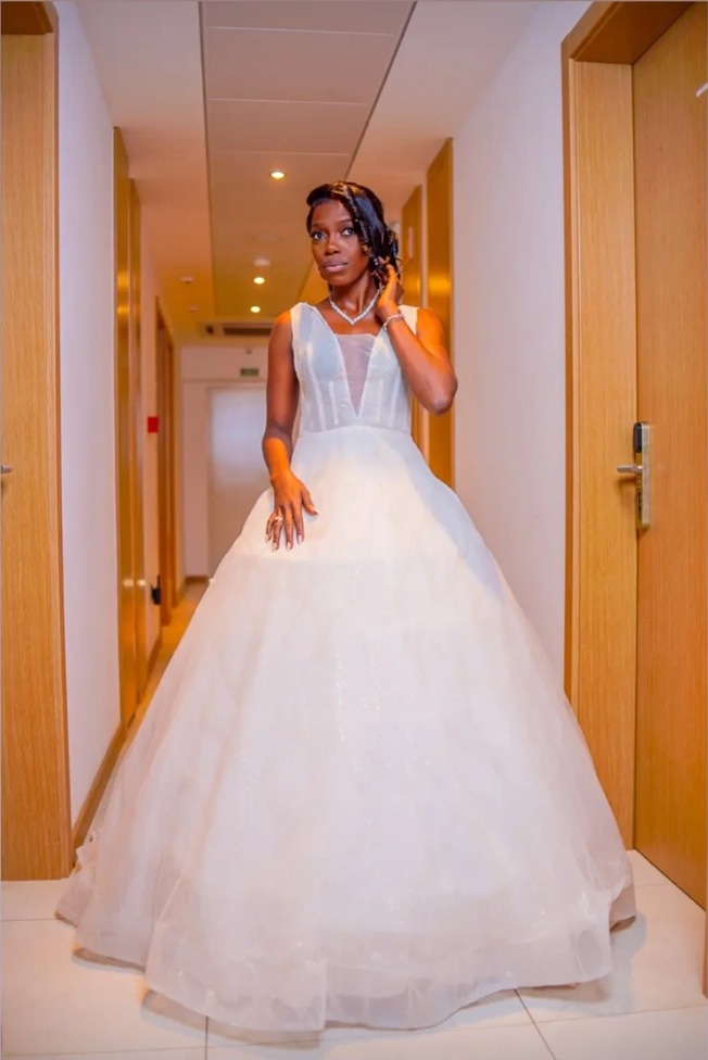 Noiva em vestido de casamento